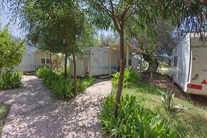 S3 Seahorse Beach Club & Hotel