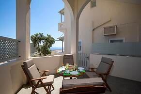 Erato Apartments