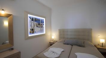 Erato Apartments