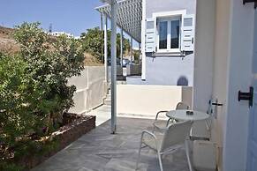 Erato Apartments