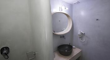 Erato Apartments