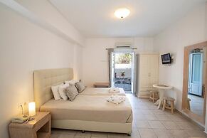 Erato Apartments