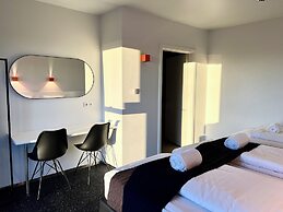 Seljavellir Guesthouse