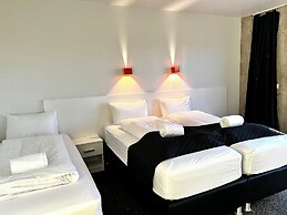 Seljavellir Guesthouse