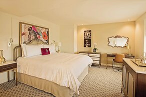 The Historic Cavalier Hotel and Beach Club, Autograph Collection