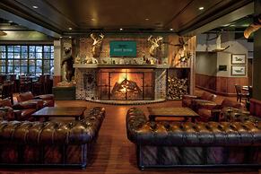 The Historic Cavalier Hotel and Beach Club, Autograph Collection