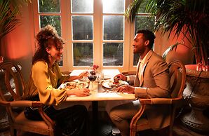 The Historic Cavalier Hotel and Beach Club, Autograph Collection