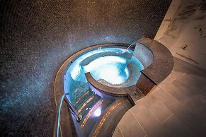 The Historic Cavalier Hotel and Beach Club, Autograph Collection