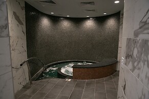 The Historic Cavalier Hotel and Beach Club, Autograph Collection