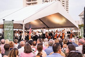 The Historic Cavalier Hotel and Beach Club, Autograph Collection