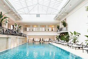 The Historic Cavalier Hotel and Beach Club, Autograph Collection