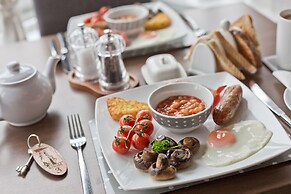 Broadlands Guest House