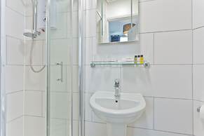 Broadlands Guest House