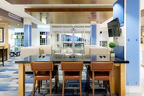 Holiday Inn Express & Suites Sturbridge by IHG