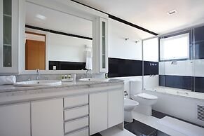 Royal Urban Macaé Hotel