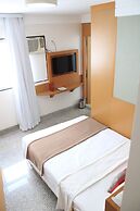 Royal Urban Macaé Hotel