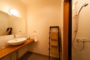 Bears Den Mountain Lodge