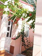 Hana Resort & Bungalow