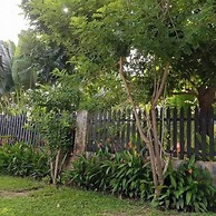 Hana Resort & Bungalow