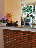 Hana Resort & Bungalow