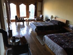 Dewachen Hotel & Spa