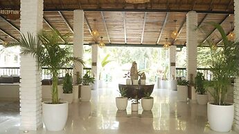 Aacorn Hideaway Resort & Spa