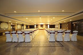 Pinnacle by Click Hotels, Lucknow