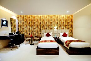 Pinnacle by Click Hotels, Lucknow