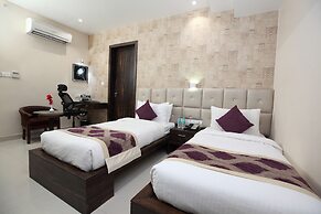 Pinnacle by Click Hotels, Lucknow