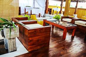 Hotel Cockpit Airport Reach