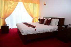 Hotel Cockpit Airport Reach