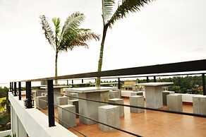 Hotel Cockpit Airport Reach