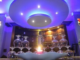 Hotel Cockpit Airport Reach