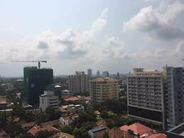 Hotel Cockpit Airport Reach