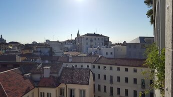 BnButler - Galleria Unione