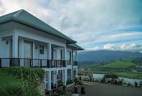 Lake View Comfort Bungalow