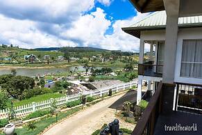 Lake View Comfort Bungalow