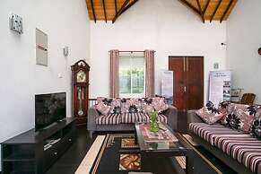 Lake View Comfort Bungalow