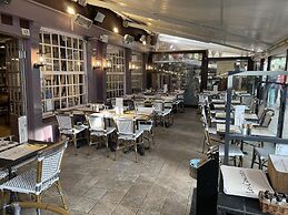 Hôtel Restaurant Les Cascades