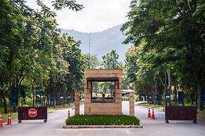 Kirimaya Golf Resort & Spa