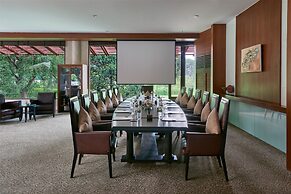 Kirimaya Golf Resort & Spa