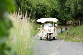 Muthi Maya Forest Pool Villa Resort