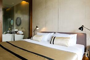 atta Lakeside Resort Suite