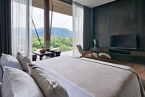 Atta Lakeside Resort Suite