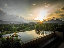 Atta Lakeside Resort Suite