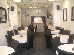 The Mornington Hotel