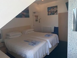 The Mornington Hotel