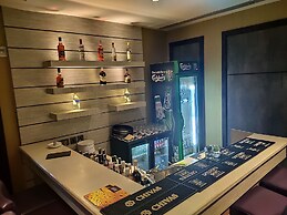 Hotel Pal Heights Mantra