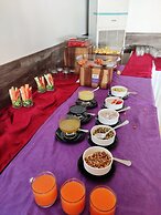 Hotel Pal Heights Mantra