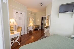 Southern Wind Inn Bed & Breakfast